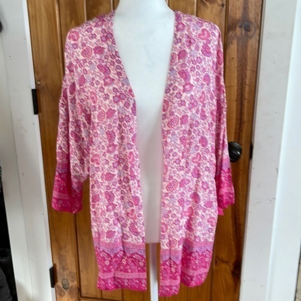Cupcakes and Cashmere floral Kimono cover up cardigan small pink white nwt